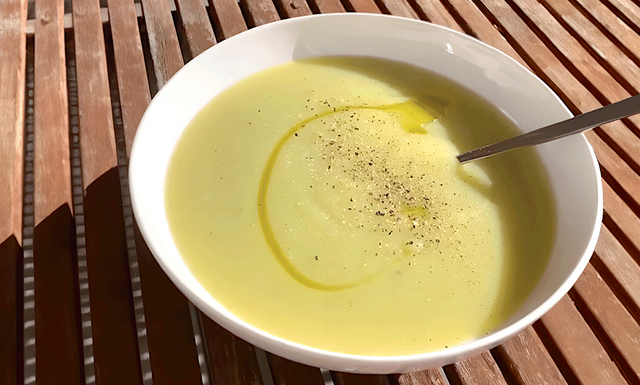 Simple Leek and Potato Soup