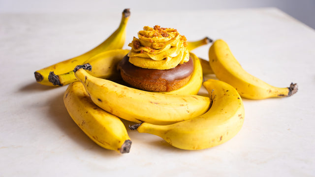 Nodo Helping Farmers Pick Rescue Bananas with Banoffee Pie Doughnut!